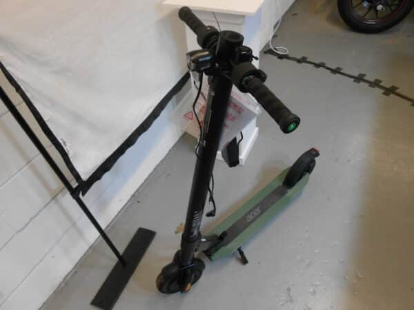 Electrische step van Aces - Afbeelding 5