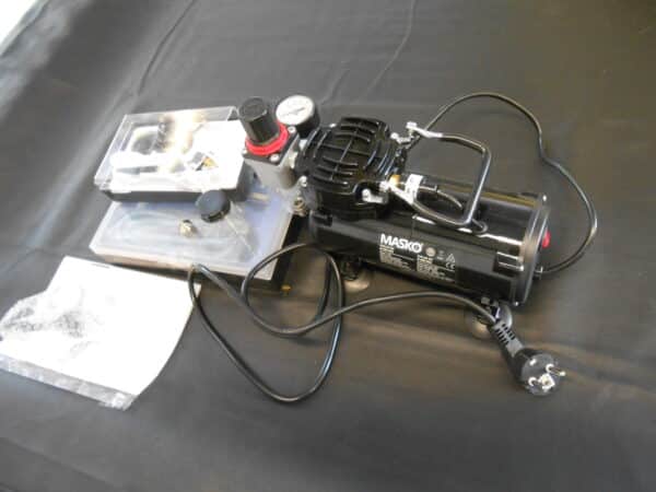 Airbrush Set met Compressor en Airbrush Pistool Manomter & Luchtfilter - 4 bar double action - Zwart