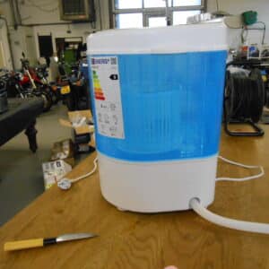 Mini wasmachine voor op de camping