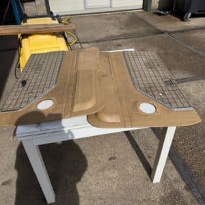 Nissan Patrol 3.3 Deurplaten